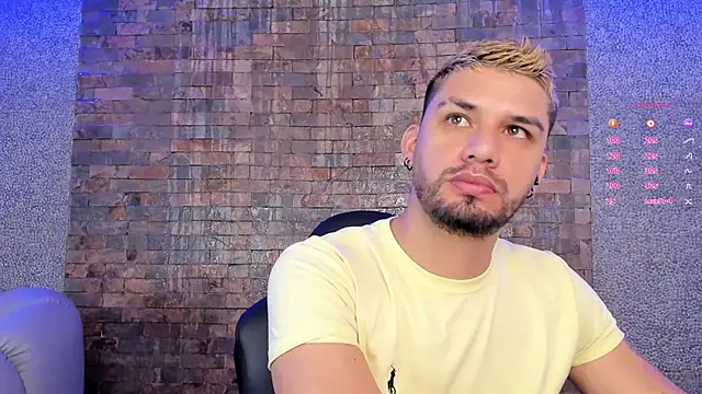 Snapshot of Jacoob19_ chatting on 12-19-24, 12:56 Jacoob19 online show from 12-19-24, 12:56