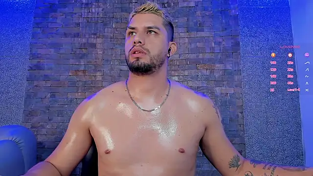 Snapshot of Jacoob19_ chatting on 12-19-24, 04:02 Jacoob19 online show from 12-19-24, 04:02