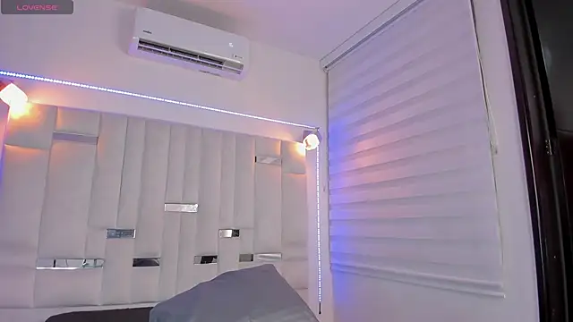 Snapshot of Jacoob19_ chatting on 12-20-24, 12:49 Jacoob19 online show from 12-20-24, 12:49