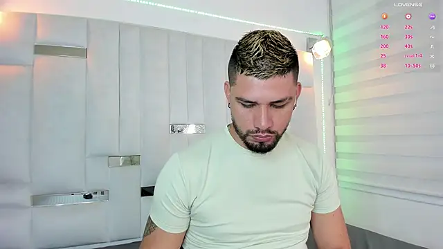 Snapshot of Jacoob19_ chatting on 01-09-25, 01:24 Jacoob19 online show from 01-09-25, 01:24