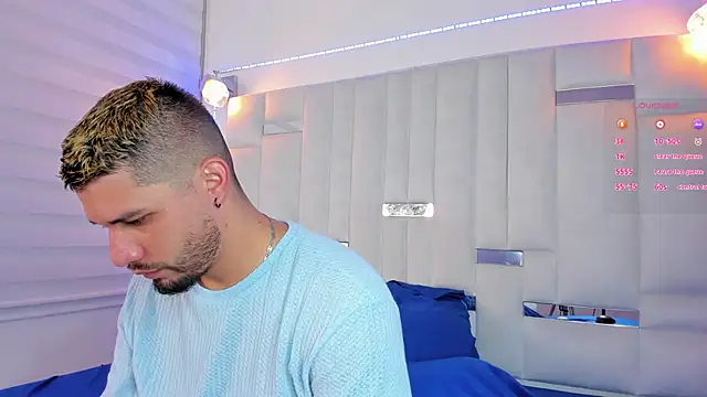 Snapshot of Jacoob19_ chatting on 01-11-25, 06:44 Jacoob19 online show from 01-11-25, 06:44