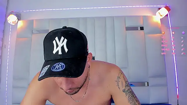 Snapshot of Jacoob19_ chatting on 01-28-25, 04:08 Jacoob19 online show from 01-28-25, 04:08