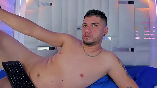 Snapshot of Jacoob19_ chatting on 01-30-25, 04:13 Jacoob19 online show from 01-30-25, 04:13