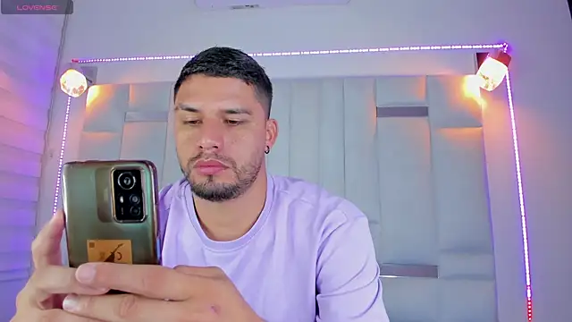 Snapshot of Jacoob19_ chatting on 02-06-25, 03:52 Jacoob19 online show from 02-06-25, 03:52