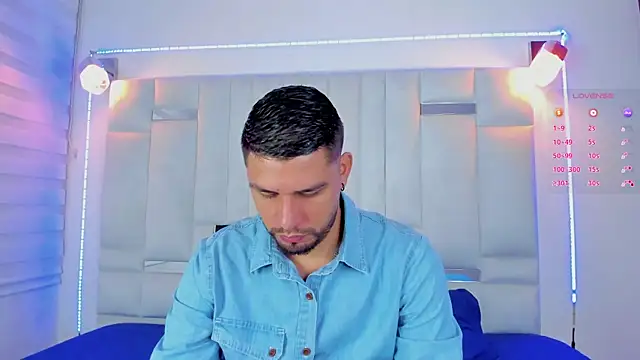 Snapshot of Jacoob19_ chatting on 02-11-25, 12:27 Jacoob19 online show from 02-11-25, 12:27