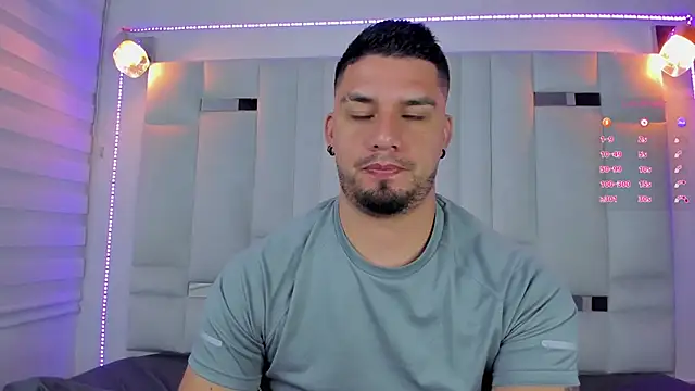 Snapshot of Jacoob19_ chatting on 03-12-25, 11:42 Jacoob19 online show from 03-12-25, 11:42