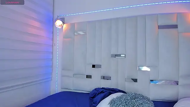 Snapshot of Jacoob19_ chatting on 03-19-25, 12:01 Jacoob19 online show from 03-19-25, 12:01