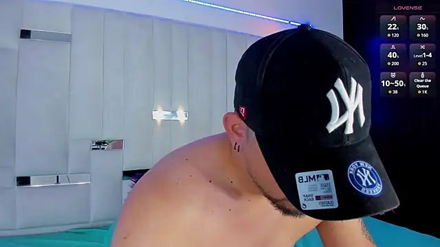 Snapshot of Jacoob19_ chatting on 09-15-25, 01:11 Jacoob19 online show from 09-15-25, 01:11