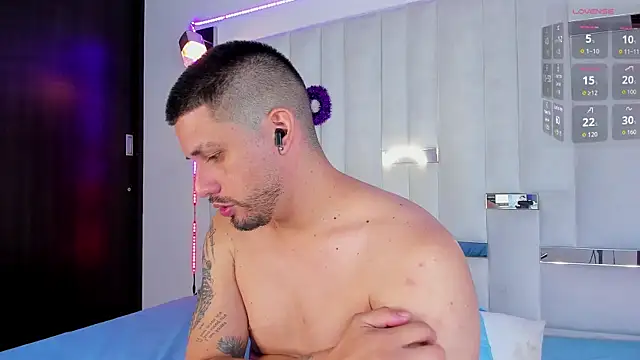 Snapshot of Jacoob19_ chatting on 10-30-25, 03:19 Jacoob19 online show from 10-30-25, 03:19