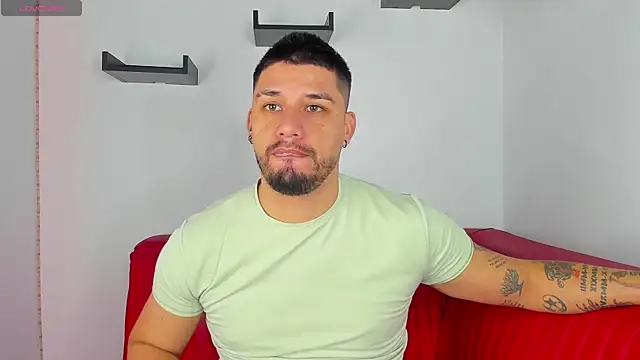 Snapshot of Jacoob19_ chatting on 11-15-25, 12:56 Jacoob19 online show from 11-15-25, 12:56