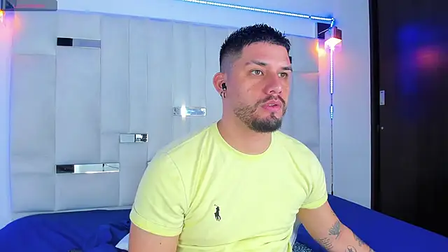 Snapshot of Jacoob19_ chatting on 11-20-25, 12:49 Jacoob19 online show from 11-20-25, 12:49