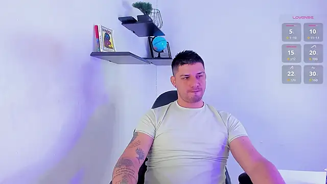 Snapshot of Jacoob19_ chatting on 11-23-25, 02:17 Jacoob19 online show from 11-23-25, 02:17