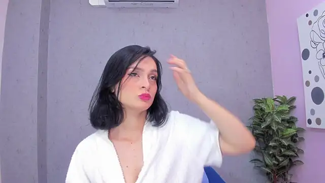 Tiffany mendez online show from 11-27-25, 12:18