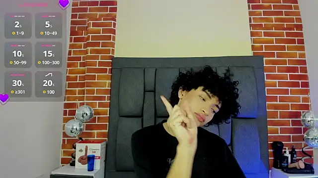 Snapshot of appolo_jay chatting on 02-27-25, 01:48 appolo jay online show from 02-27-25, 01:48