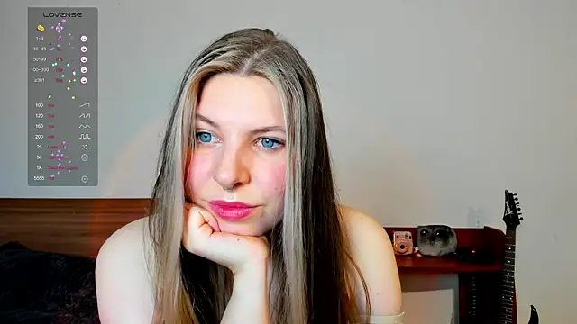 Snapshot of Annie_aww chatting on 02-02-25, 06:10 Annie aww online show from 02-02-25, 06:10