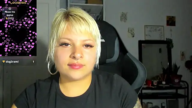 Snapshot of sammymoon chatting on 06-29-26, 08:31 sammymoon online show from 06-29-26, 08:31