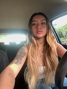 Snapshot of amanda-medrano1 chatting on 03-04-25, 01:49 amanda-medrano1 online show from 03-04-25, 01:49