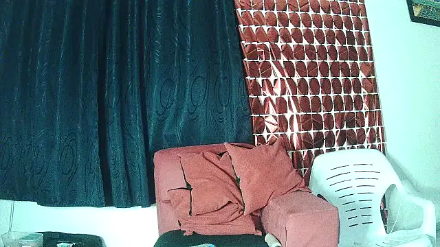 Snapshot of CONYXXX69 chatting on 03-21-25, 06:27 CONYXXX69 online show from 03-21-25, 06:27