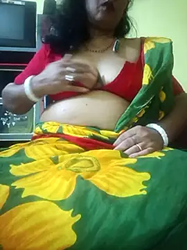 Snapshot of Riyaa_2024 chatting on 12-06-24, 10:16 Riyaa 2024 online show from 12-06-24, 10:16