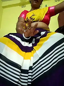 Snapshot of Riyaa_2024 chatting on 12-20-24, 09:54 Riyaa 2024 online show from 12-20-24, 09:54