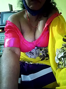 Snapshot of Riyaa_2024 chatting on 12-21-24, 08:18 Riyaa 2024 online show from 12-21-24, 08:18