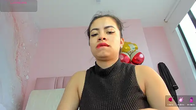 Snapshot of soyzarahtorres chatting on 09-28-25, 05:29 soyzarahtorres online show from 09-28-25, 05:29