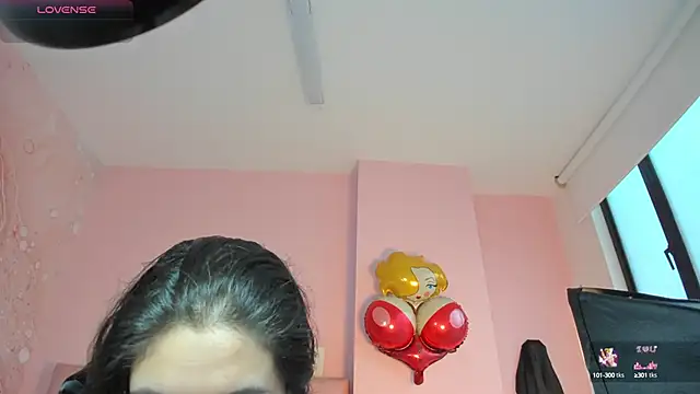 Snapshot of soyzarahtorres chatting on 10-05-25, 10:07 soyzarahtorres online show from 10-05-25, 10:07