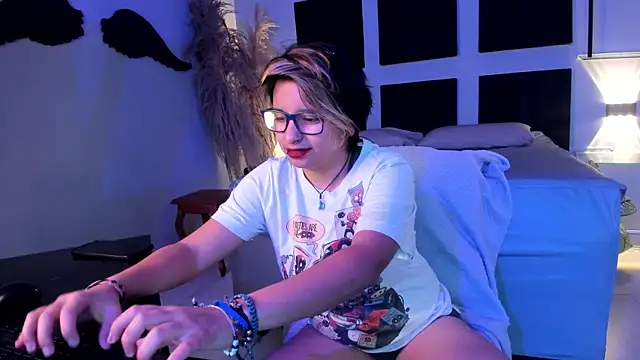 NovaGlitz online show from 12-04-24, 12:03