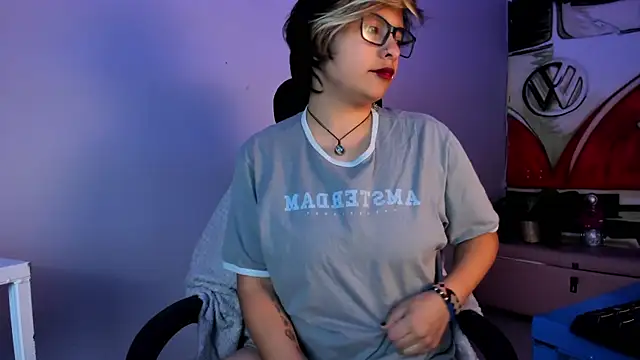 NovaGlitz online show from 12-11-24, 11:41