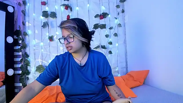 NovaGlitz online show from 01-23-25, 11:48