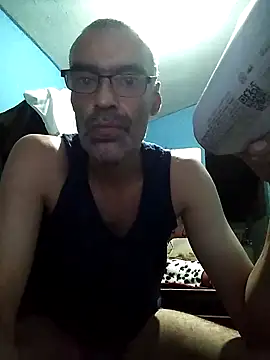 Snapshot of hugosafado333 chatting on 02-21-25, 04:07 hugosafado333 online show from 02-21-25, 04:07