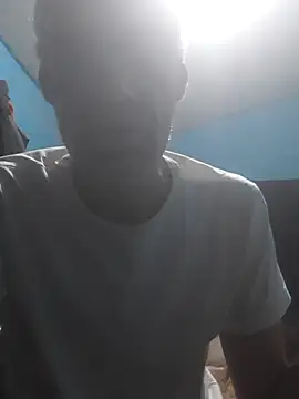 hugosafado333 online show from 09-22-25, 12:12