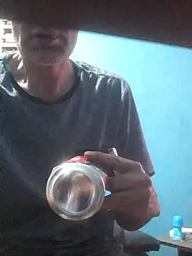 hugosafado333 online show from 10-04-25, 04:32