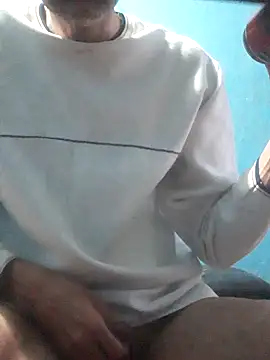 Snapshot of hugosafado333 chatting on 10-05-25, 01:48 hugosafado333 online show from 10-05-25, 01:48