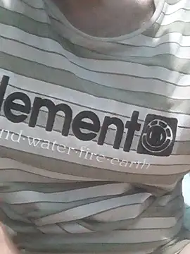 Snapshot of hugosafado333 chatting on 10-11-25, 05:50 hugosafado333 online show from 10-11-25, 05:50