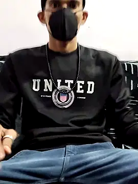 Snapshot of Habibi_big_b chatting on 02-09-25, 09:16 Habibi big b online show from 02-09-25, 09:16