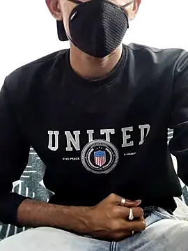 Snapshot of Habibi_big_b chatting on 03-06-25, 07:32 Habibi big b online show from 03-06-25, 07:32