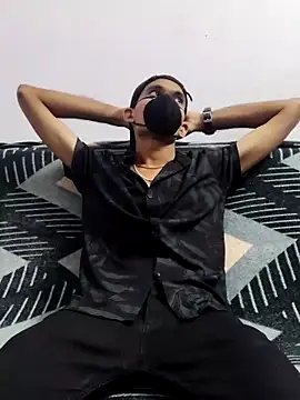 Snapshot of Habibi_big_b chatting on 03-16-25, 08:32 Habibi big b online show from 03-16-25, 08:32