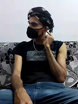 Snapshot of Habibi_big_b chatting on 03-17-25, 07:04 Habibi big b online show from 03-17-25, 07:04