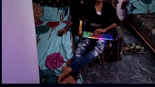 Snapshot of Habibi_big_b chatting on 09-17-25, 09:22 Habibi big b online show from 09-17-25, 09:22