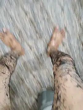 Snapshot of Habibi_big_b chatting on 09-19-25, 08:49 Habibi big b online show from 09-19-25, 08:49