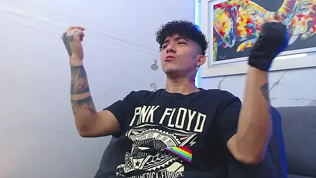 targuerian22 online show from 12-22-25, 11:24