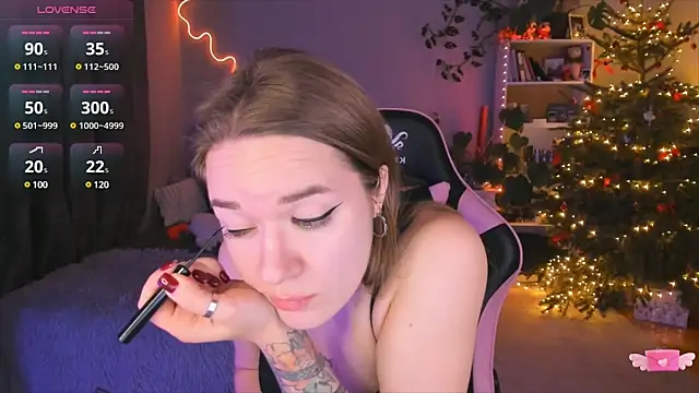 Snapshot of ami_amour_ chatting on 01-16-25, 07:52 ami amour online show from 01-16-25, 07:52