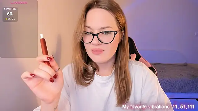 Snapshot of ami_amour_ chatting on 11-29-25, 04:32 ami amour online show from 11-29-25, 04:32