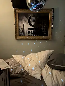 Snapshot of pillepallex84x chatting on 10-11-25, 03:39 pillepallex84x online show from 10-11-25, 03:39