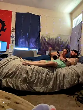 Snapshot of lit702 chatting on 09-23-25, 08:23 lit702 online show from 09-23-25, 08:23