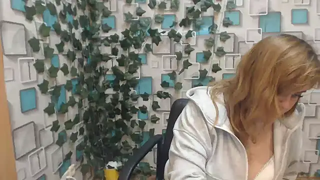 DaniellaKiss online show from 03-08-25, 03:56