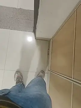 Snapshot of Gururonny07 chatting on 02-19-25, 12:11 Gururonny07 online show from 02-19-25, 12:11