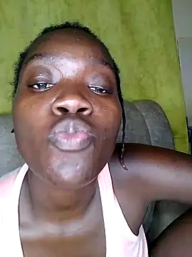 Snapshot of Nastychoco_ chatting on 03-18-25, 04:59 Nastychoco online show from 03-18-25, 04:59