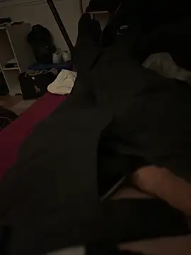 Snapshot of pignoufe chatting on 02-27-26, 10:43 pignoufe online show from 02-27-26, 10:43